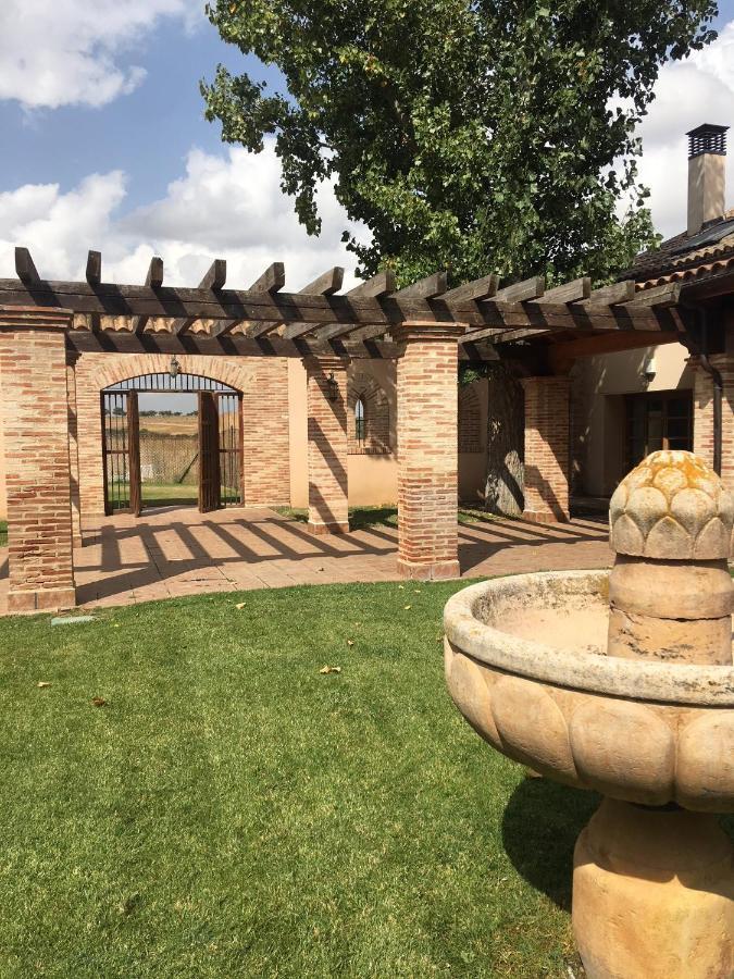 Casas Olmo Y Fresno Jardin Y Piscina A 17 Kilometros De サラマンカ エクステリア 写真
